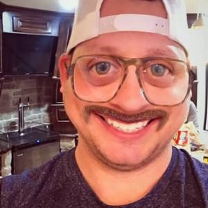 Meet your Posher, Aaron